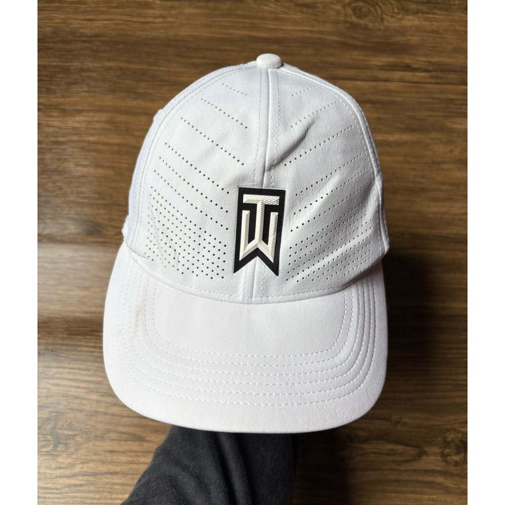 tiger woods centang golf cap