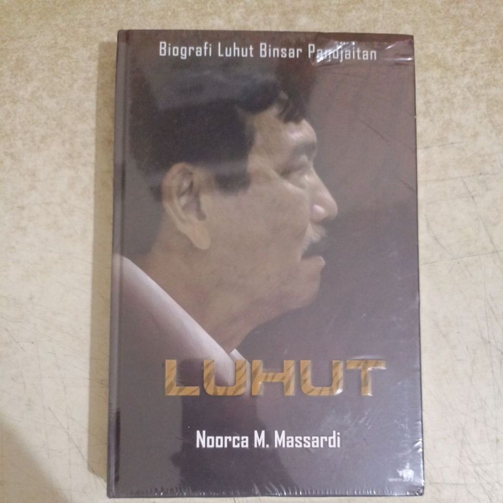 Buku LUHUT Biografi Luhut Binsar Pandjaitan