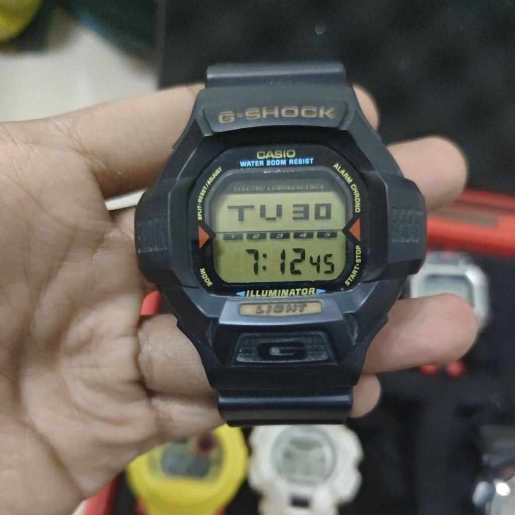 Casio Gshock DW 8030 gold edition Gundam  full original