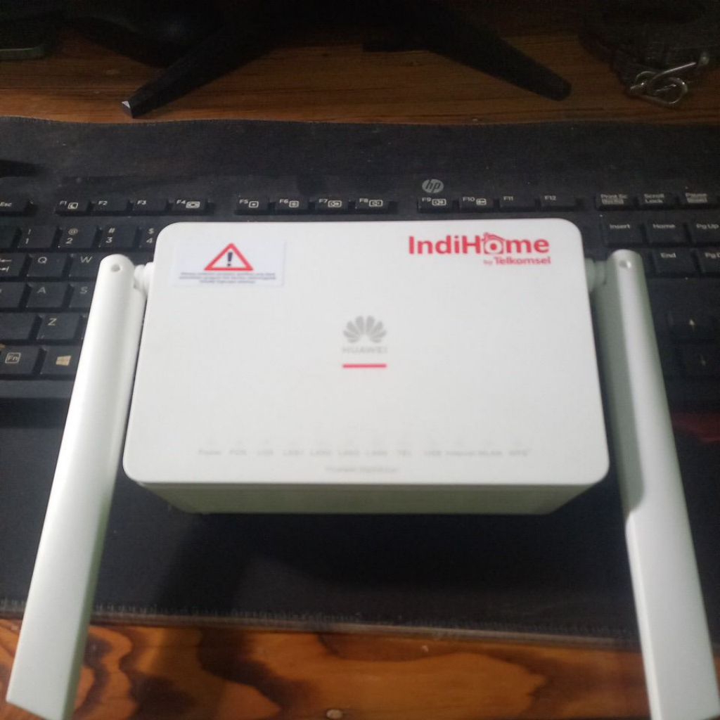 HUAWEI OPTIXSTAR HG8145X6-10 PORT BIRU