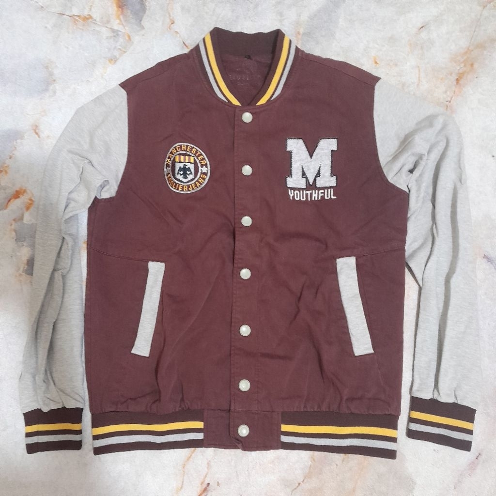 Jaket Baseball Varsity Maroon Ukuran M (Preloved)