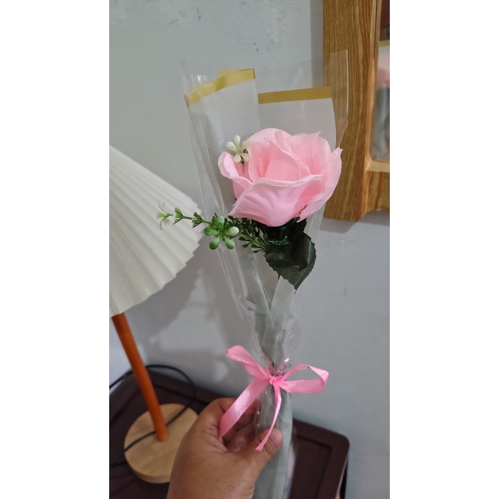buket bunga 1 tangkai / buket bunga artificial / buket bunga plastik