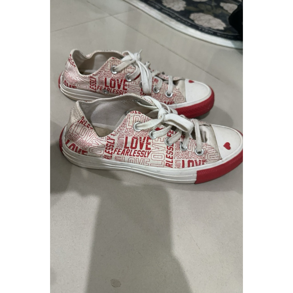 Preloved sepatu Converse