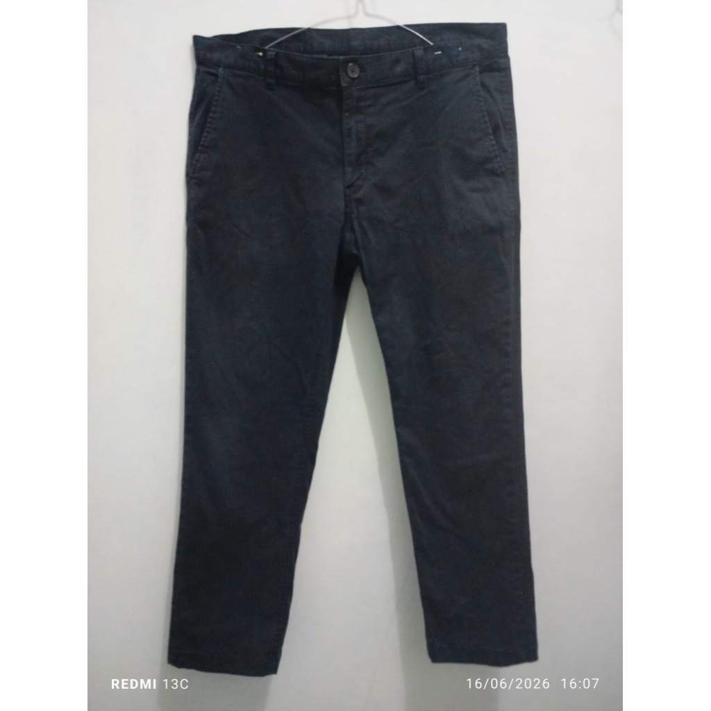 preloved celana panjang chino pria F2F