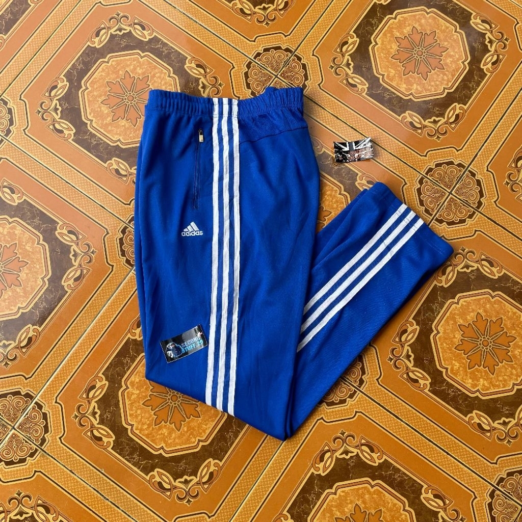 trackpants adidas