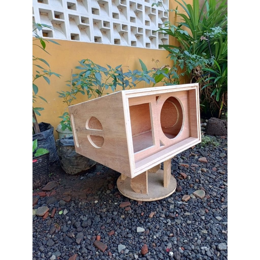 BOX VERA 10 INCH HORN TWITER 19 X 15
