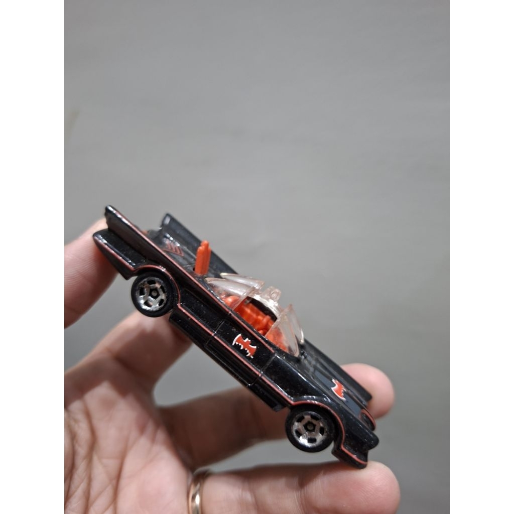 Mainan anak mobil preloved