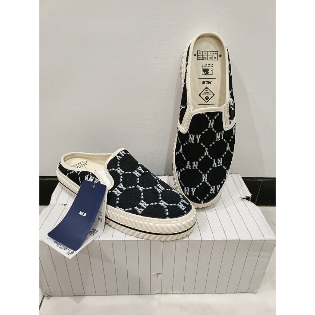 Sepatu sandal MLB new york