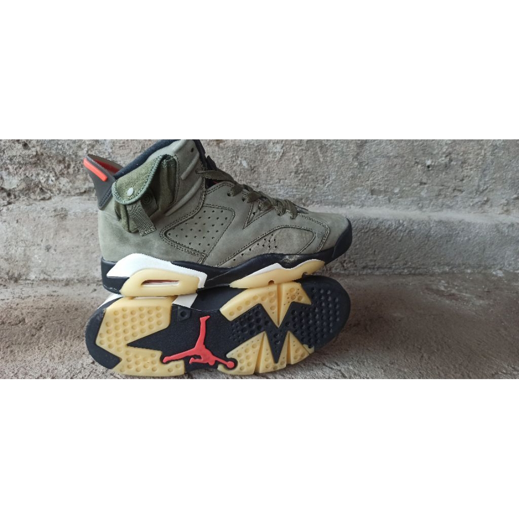 Nike Travis Scott x Air Jordan 6 Retro 'Olive' size 42,5