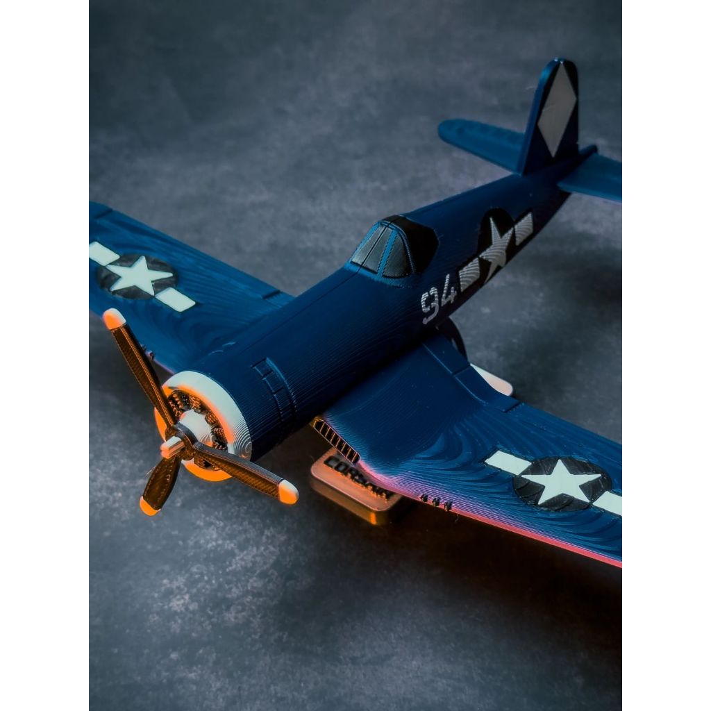 Miniatur Pesawat / Kit Card F4U Corsair (3D)