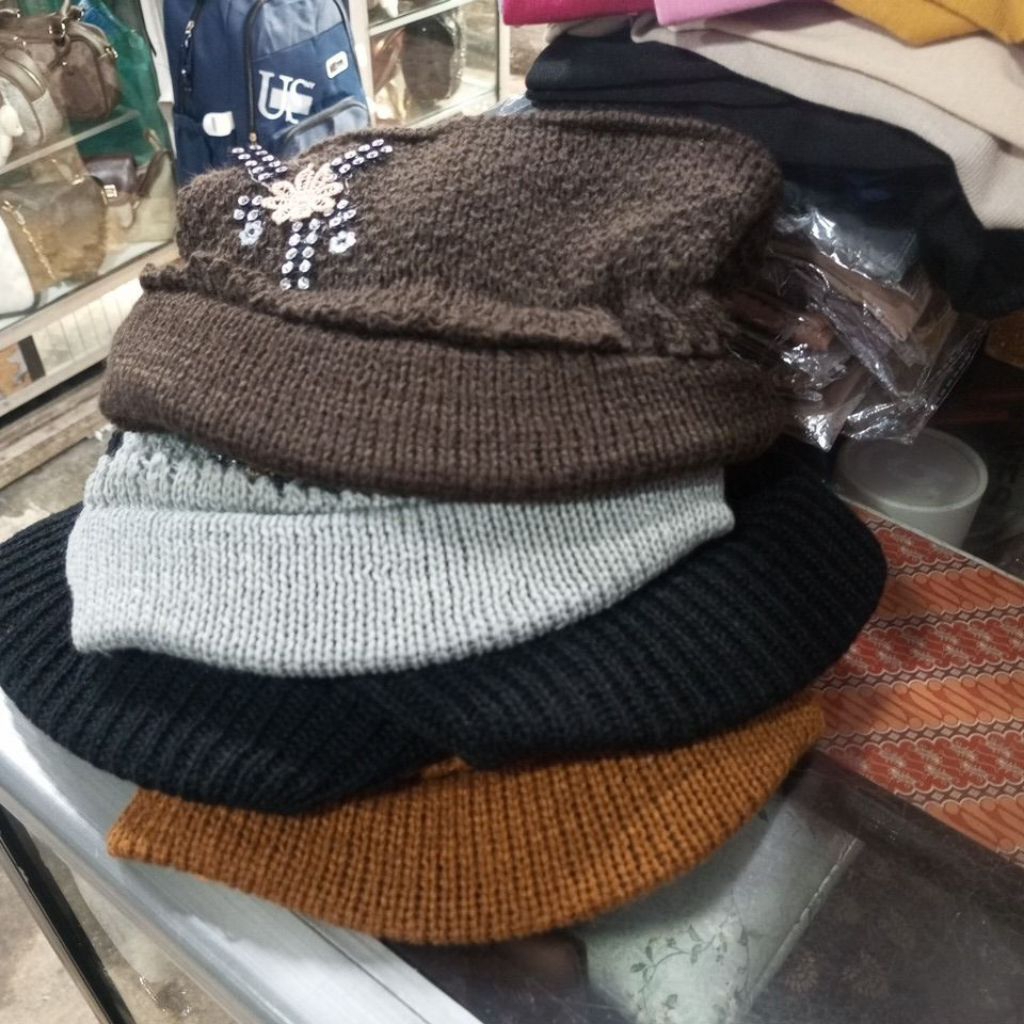 sebo ,,emak tudung,Ciput emak rajut