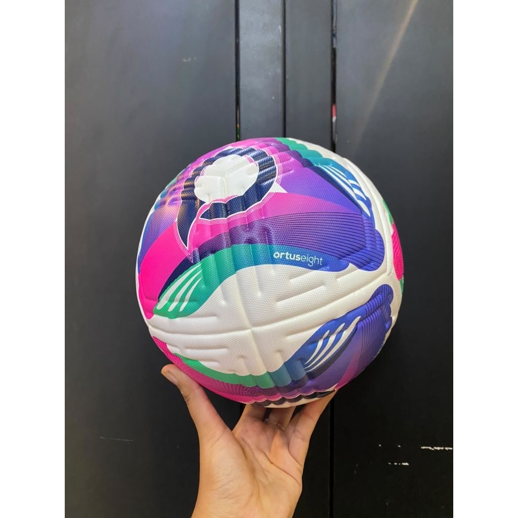 Bola Sepak Ortuseight