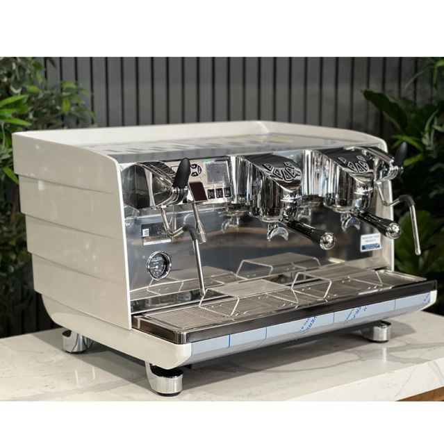 Victoria Arduino White Eagle 2 Grup - Espresso Machine Second like new