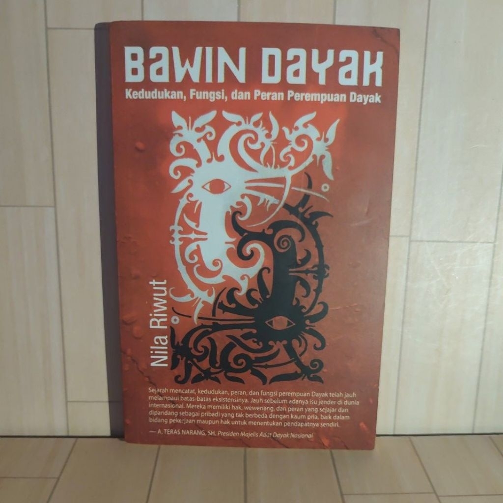 Bawin Dayak Kedudukan Fungsi dan Peran Perempuan Dayak Nila Riwut Buku Budaya Preloved