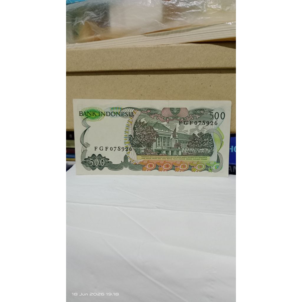 Uang Kertas 500 Perak  Bunga Bangkai