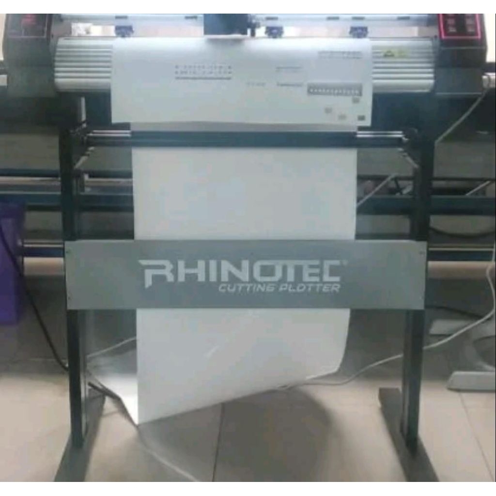 Mesin cutting stiker rhinotech