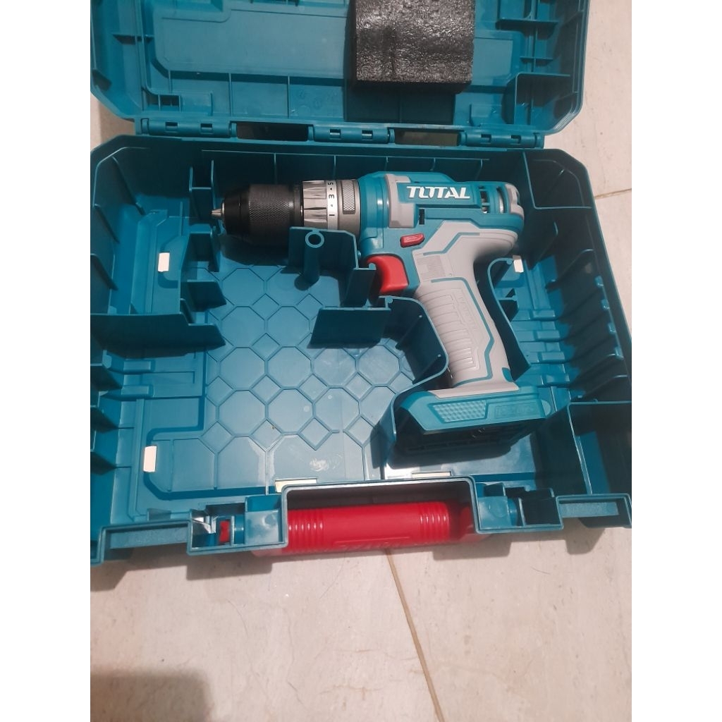 TOTAL BOR CORDLESS tdli201452 + koper box