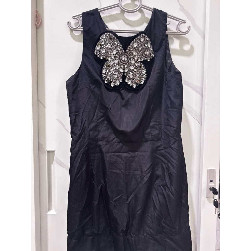 dress Vera wang , Diane von Furstenberg , Sole Mio, Bebe, Batik Keris,Flies