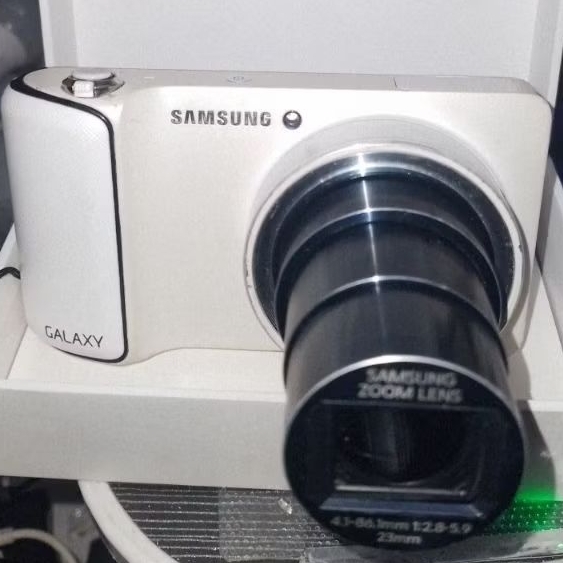 Samsung EK GC100 Kamera Digital Layar Sentuh System Android