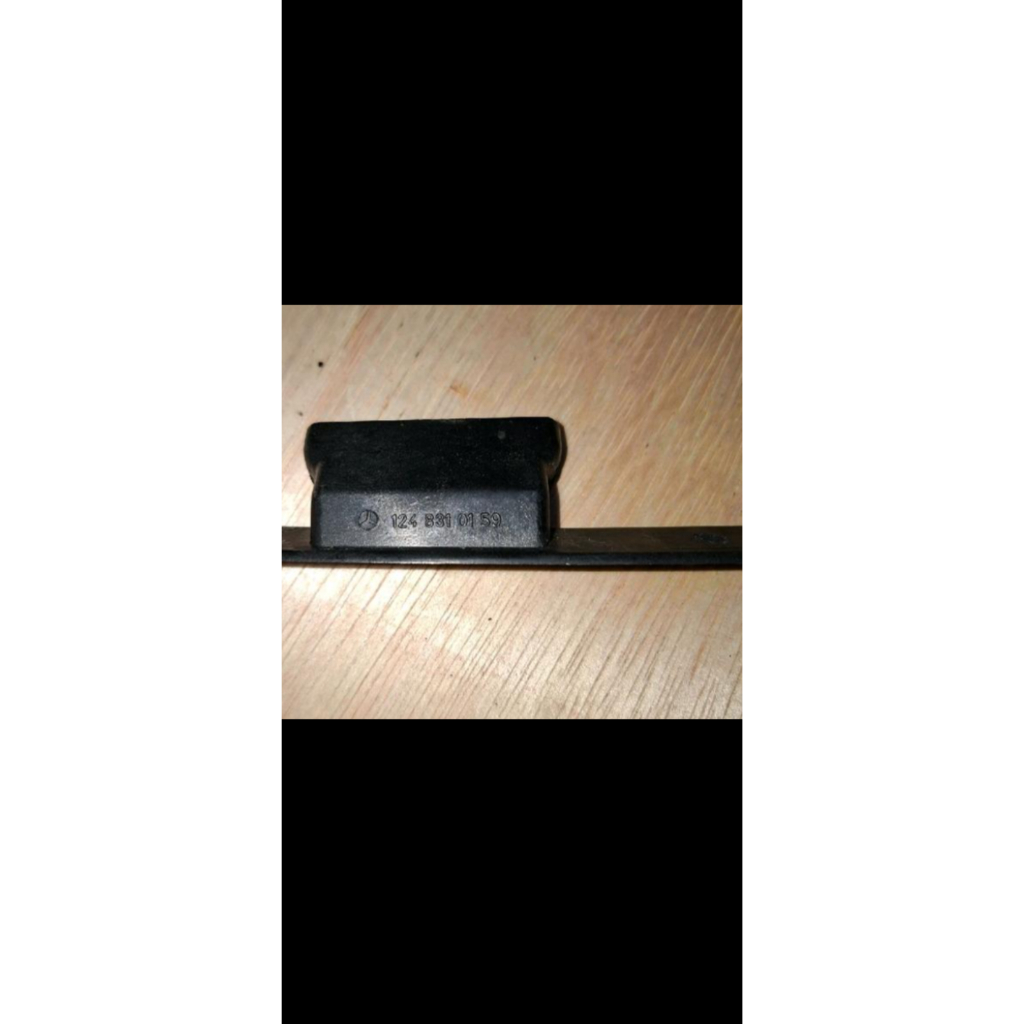 Corner sulambayang mercy boxer w124 Trim Ring dashboard bekas