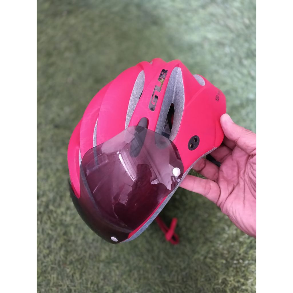 Helm_Sepeda_GUB_warna_merah