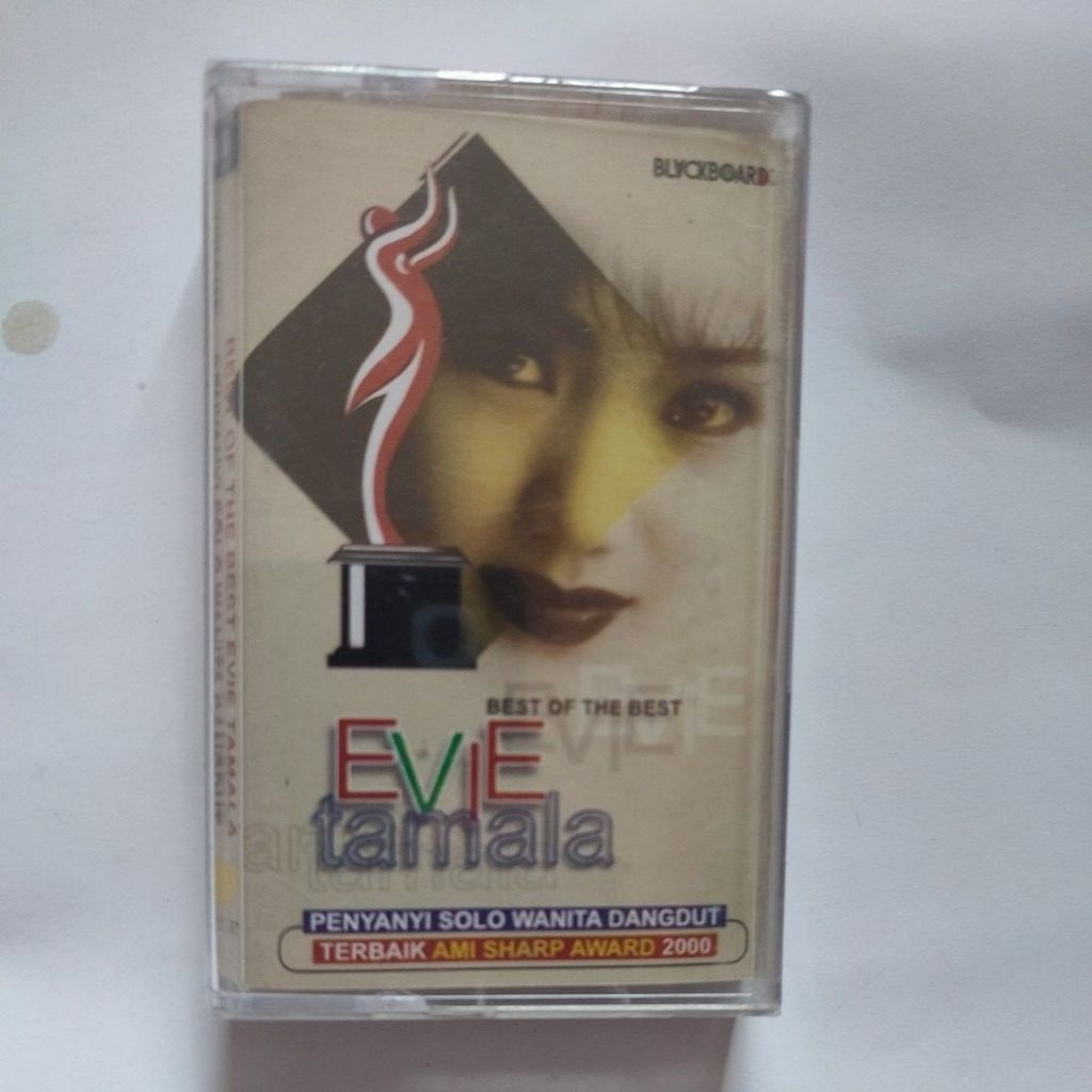 KASET BEST OF THE BEST EVIE TAMALA