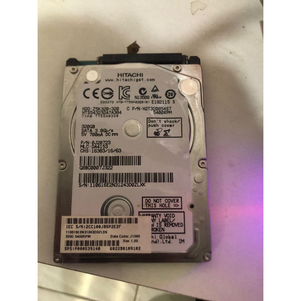 HDD Hitachi 320GB SATA Kecepatan 3.0Gb/s 5400RPM
