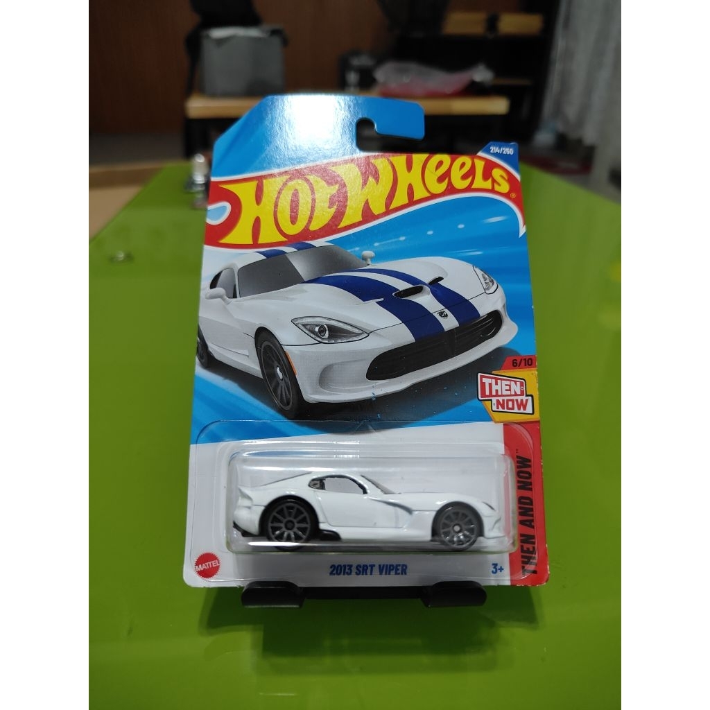 Hot Wheels SRT Viper 2013