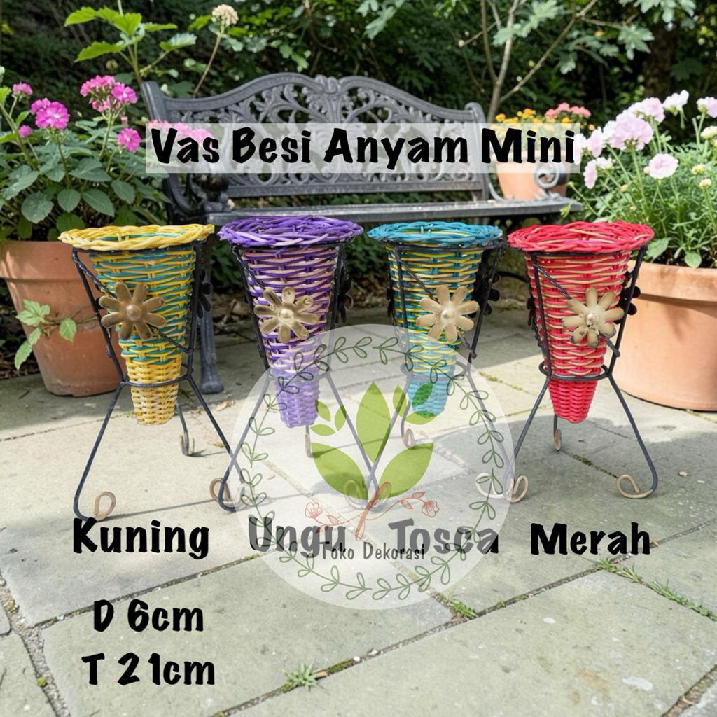 Dekorasi Taman Vas Bunga / Pot Bunga / Vas Anyam Kaki Besi /Pot Anyam Kaki Besi