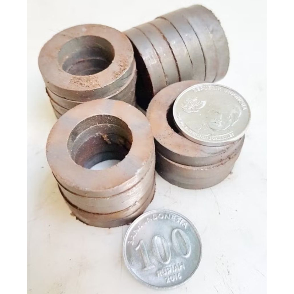 Magnet Ferrite Donat Multi Pole Dianeter 3Cm