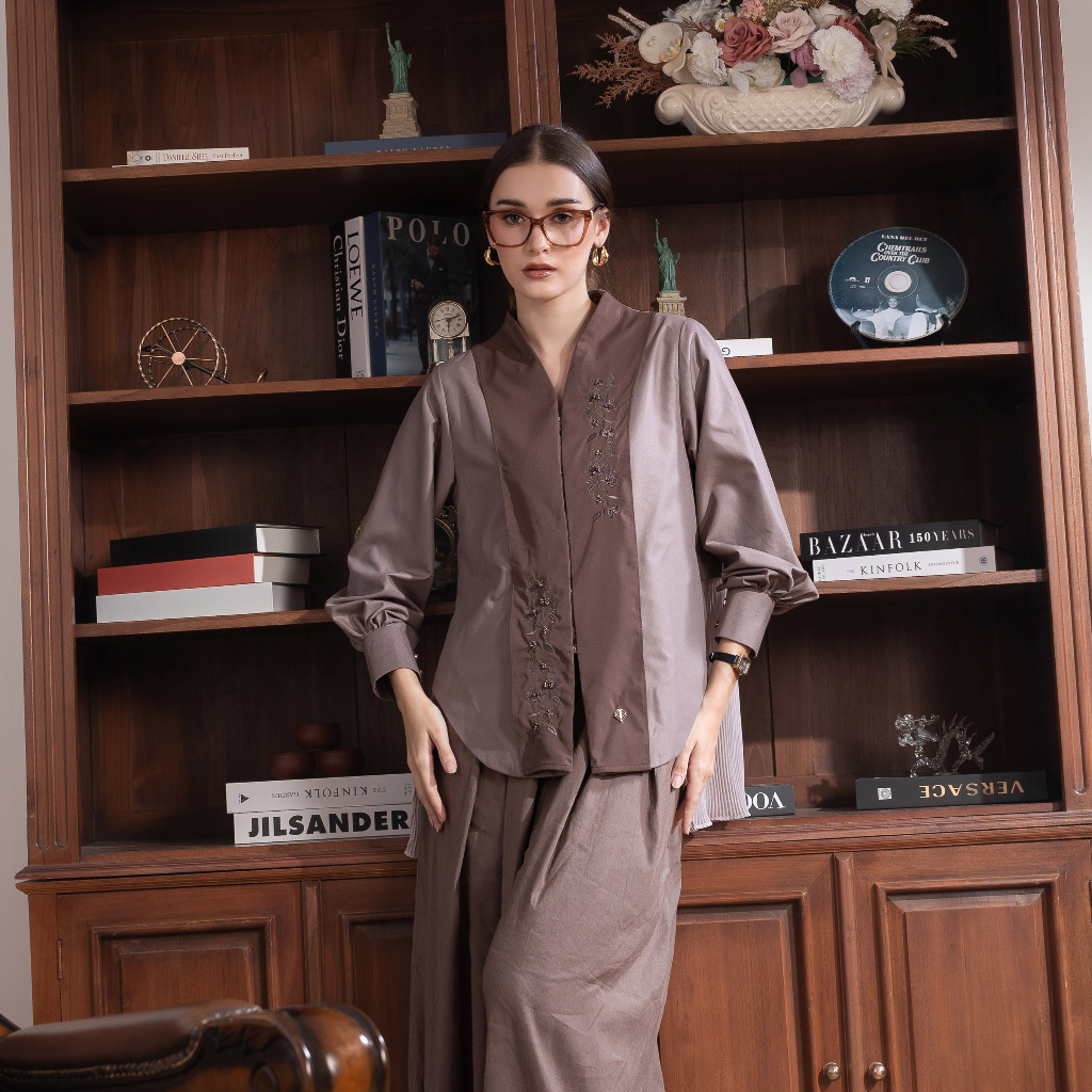 VAIA Atelier - Atasan Kemeja Wanita Minuette