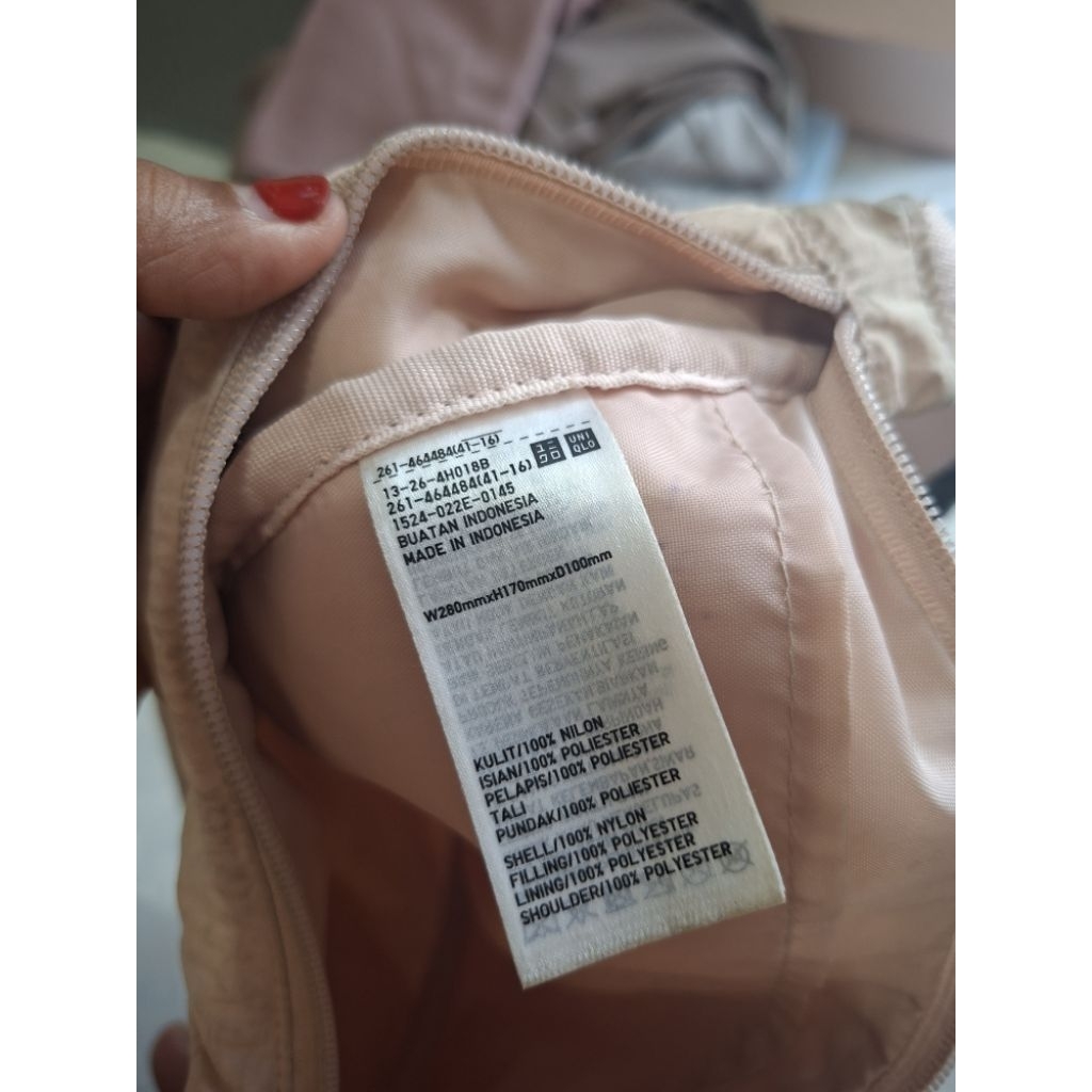 PRELOVED Tas Selempang UNIQLO Pink