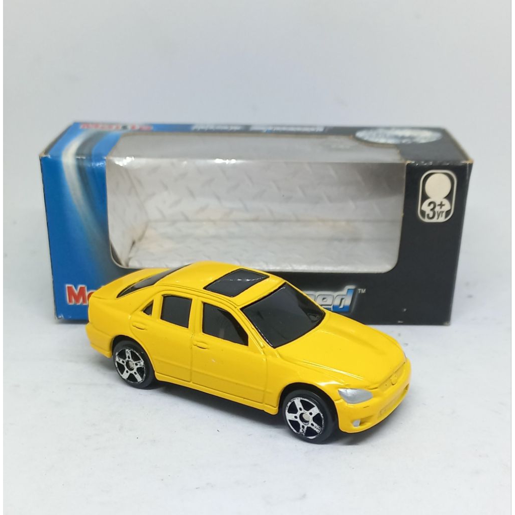 maisto lexus is300 is 300 diecast 1/64 (t)