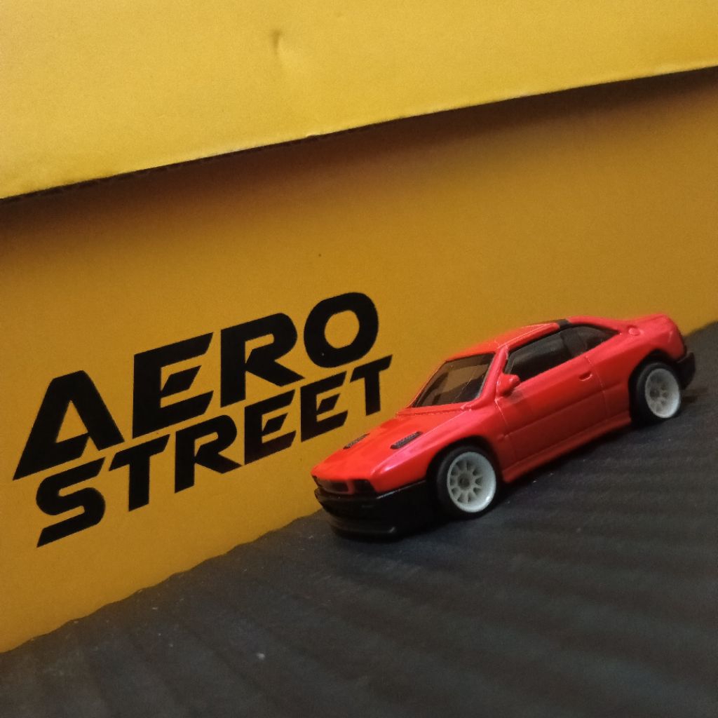 HW Maserati Shamal (Ban Karet) Merah