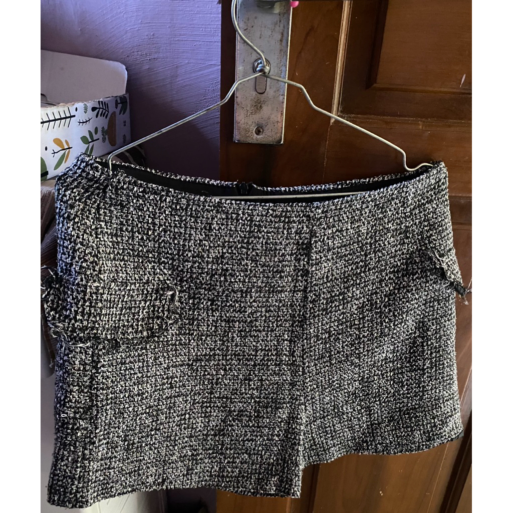 pl celana pendek tweed