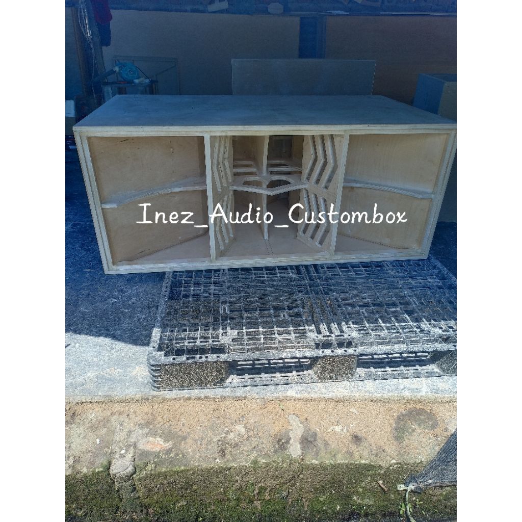 BOX F1 UAP 15 INCH DOUBEL MENTAHAN