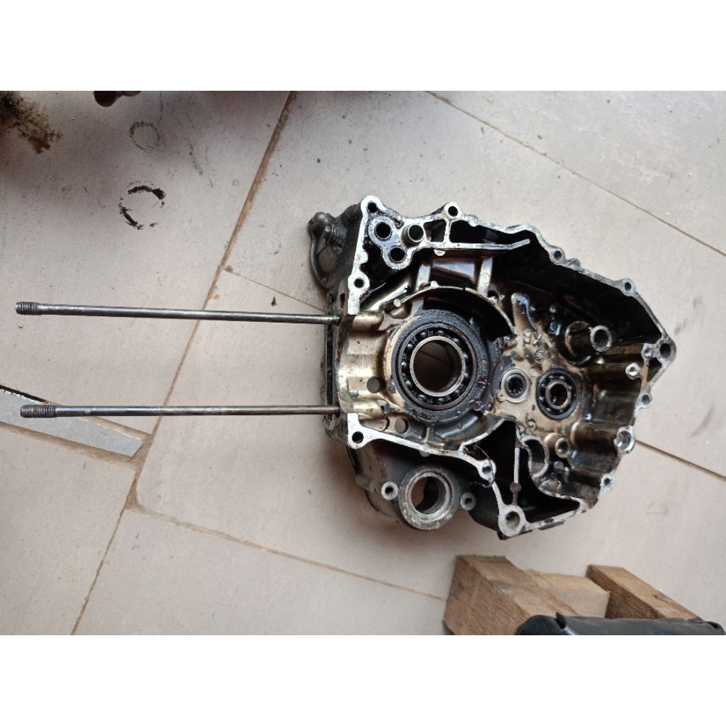 Krengkes kanan nomor mesin, no rangka Suzuki smash old 110 (berikut dokumen lengkap)