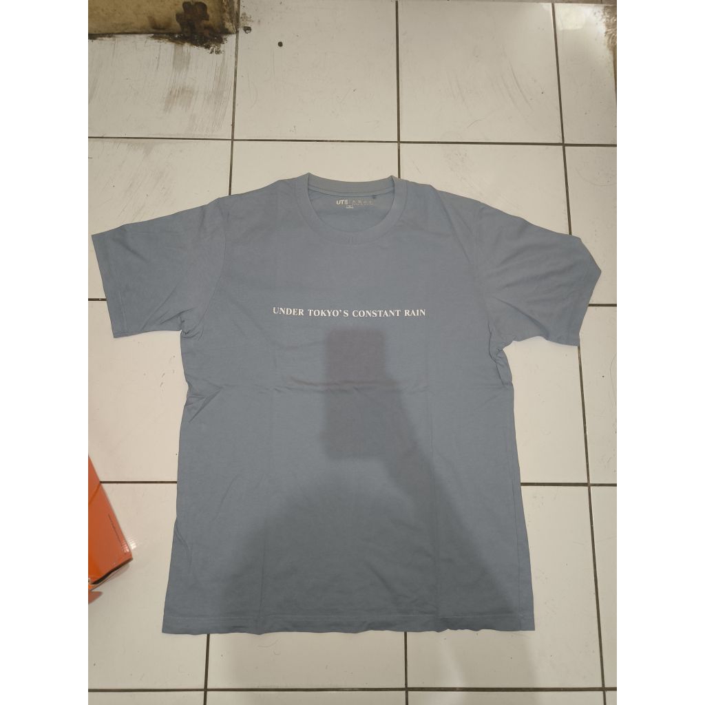 [Preloved] Uniqlo T-Shirt Weathering With You - Size XL