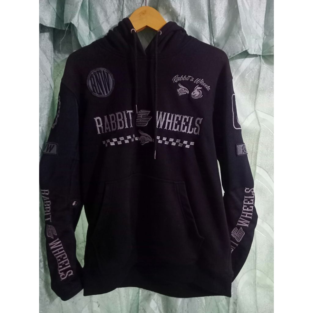 jaket rabbit and wheels shadow size L