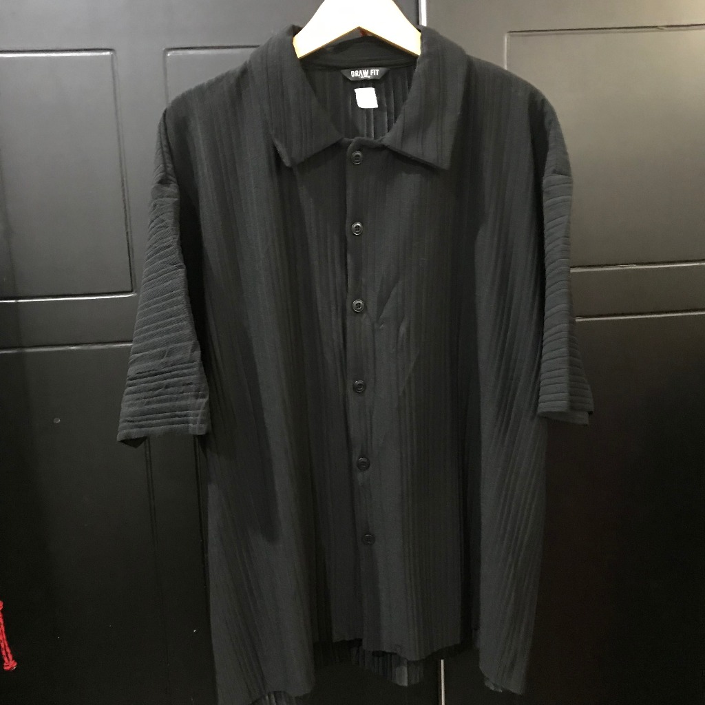 kemeja boxy draw fit XL hitam