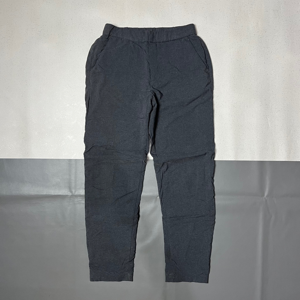 Uniqlo heattech parachute pants