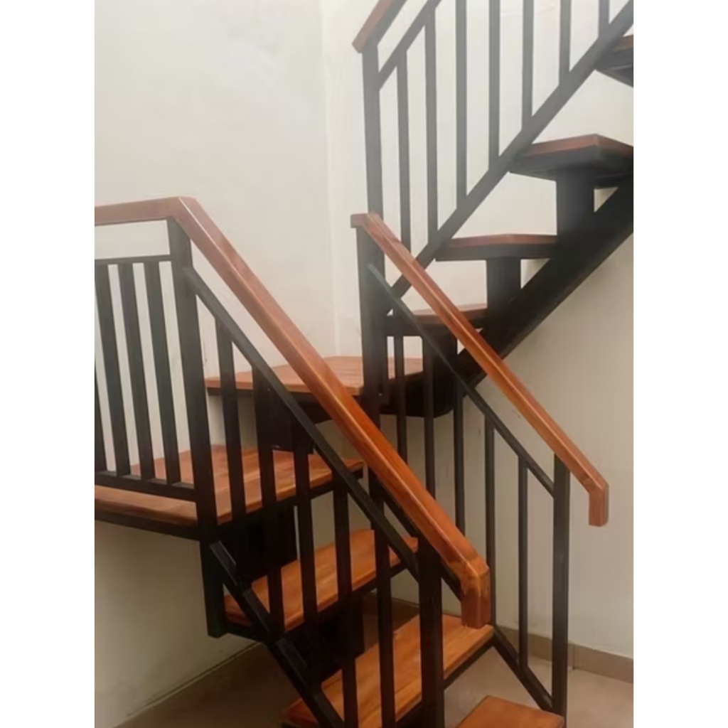 Tangga Besi, Pijakan Kayu, atau Plat Besi, Tangga Rebah Besi, Tangga Rumah Kombinasi Kayu