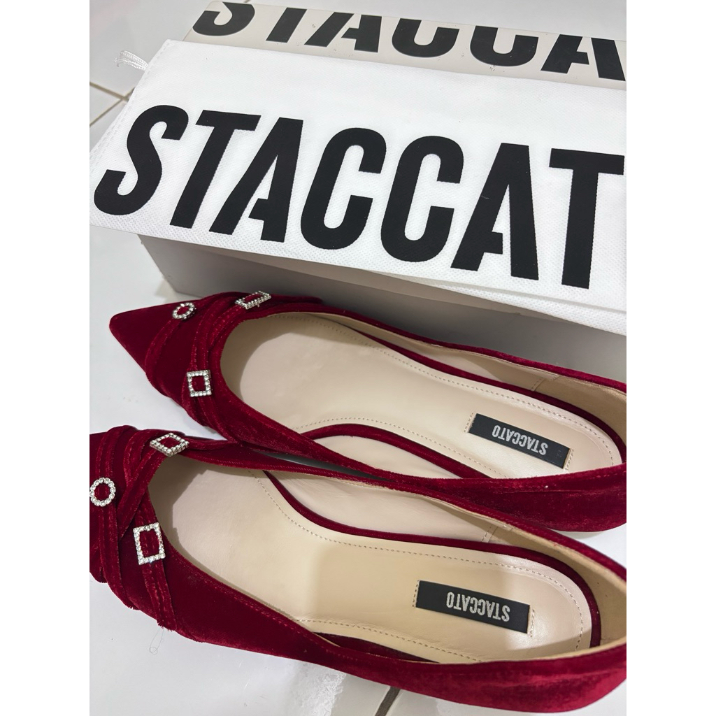 Staccato heels preloved