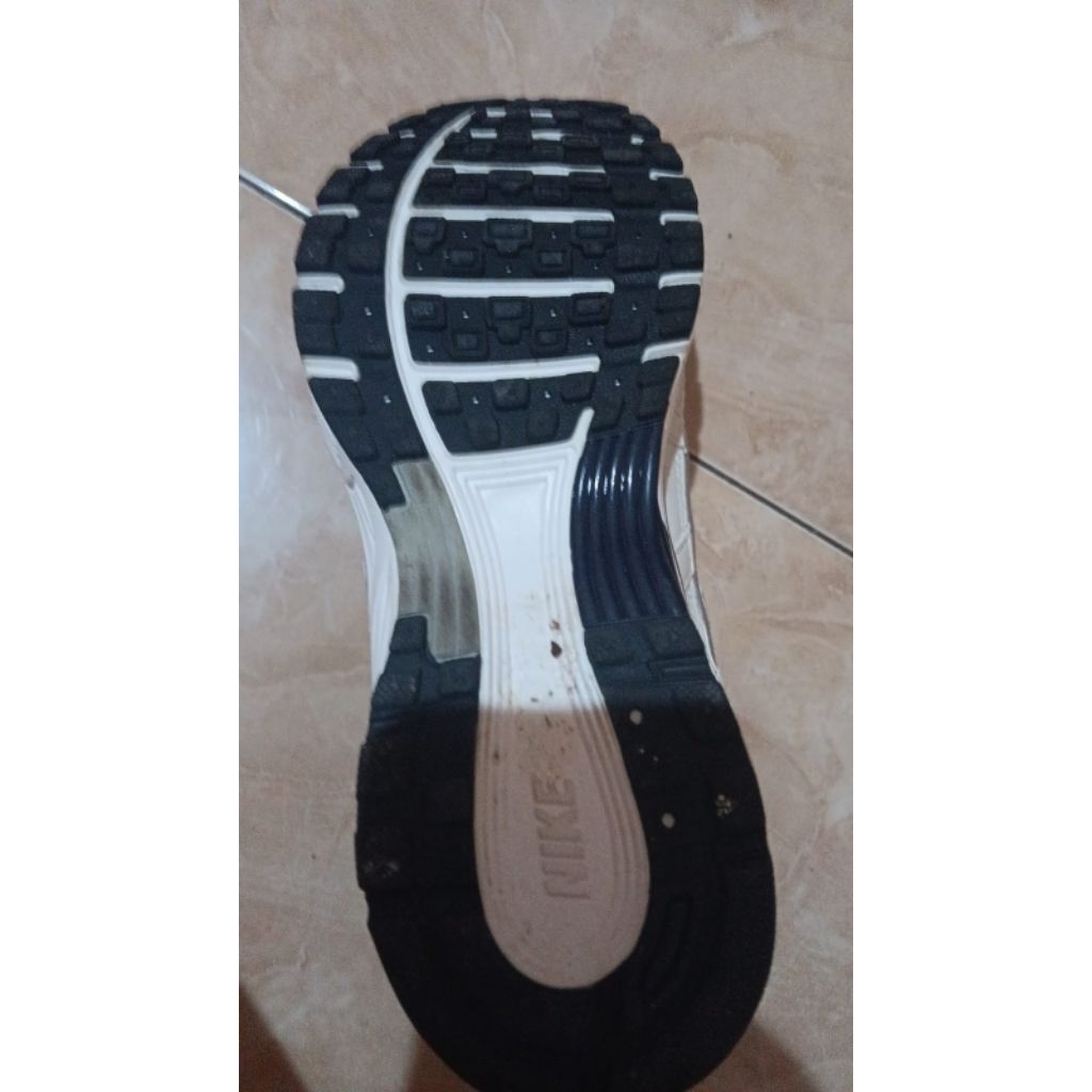 Nike p6000