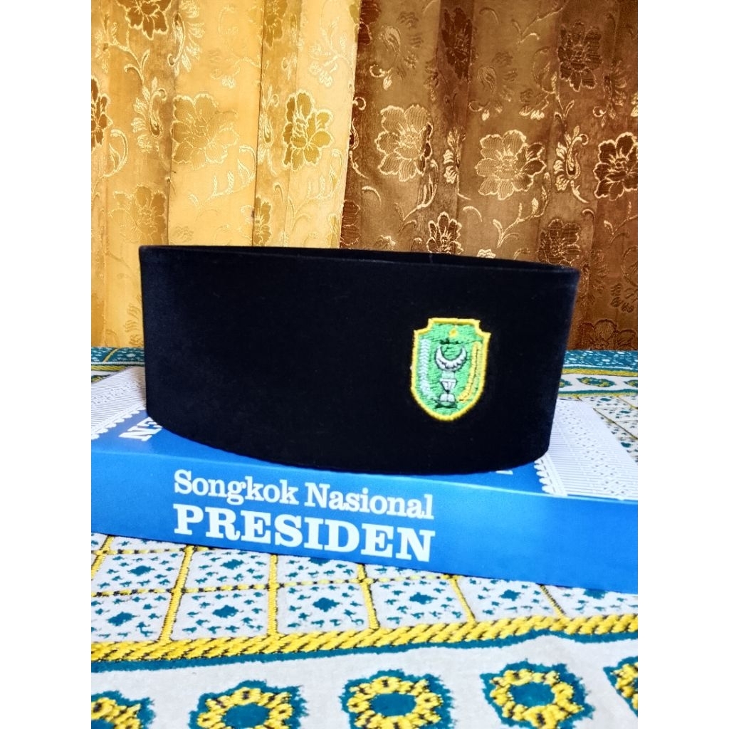Peci Songkok Logo Bordir Menerima Pesanan Untuk Madrasah/ Pesantren dan Komunitas