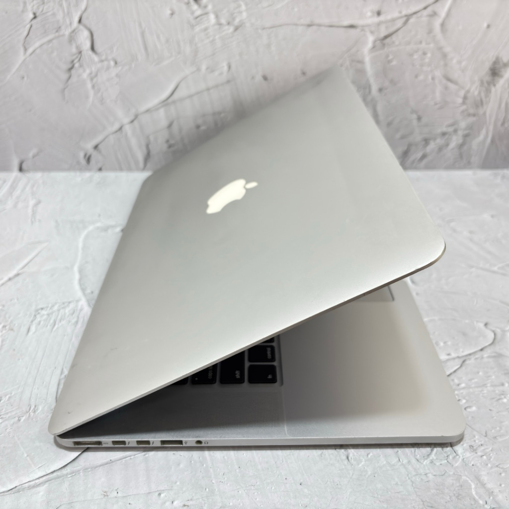 Macbook Pro Core i7 Vga card nvidia tahun 2012