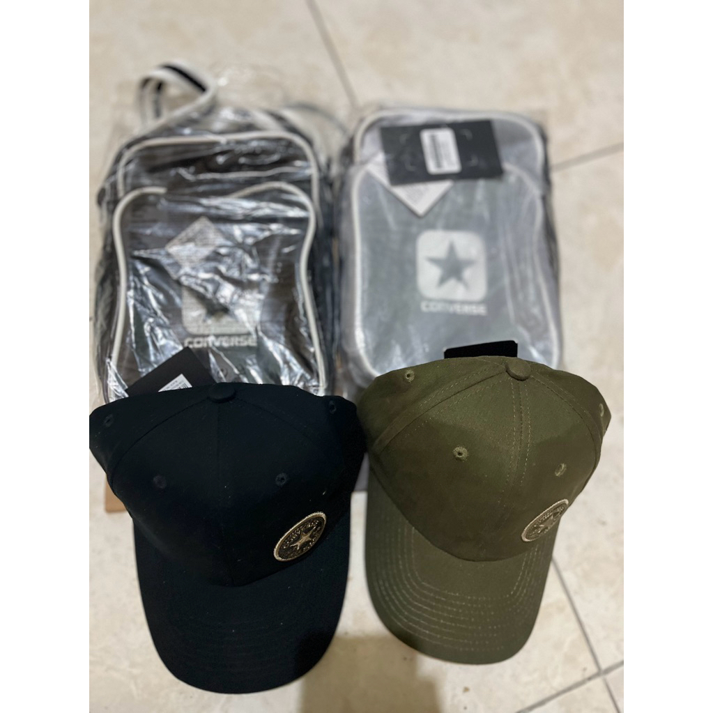 caps Converse Logo samping Hitam