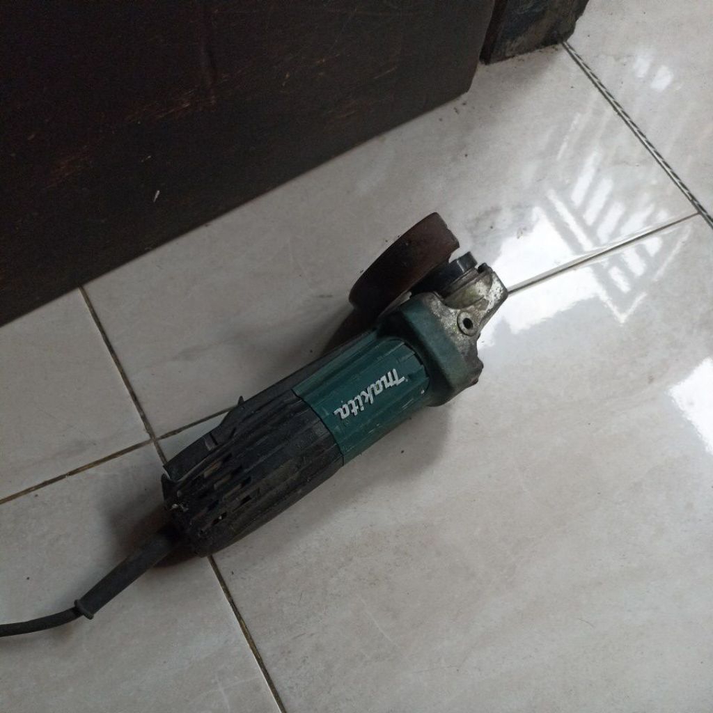 gerinda makita GA4034 second