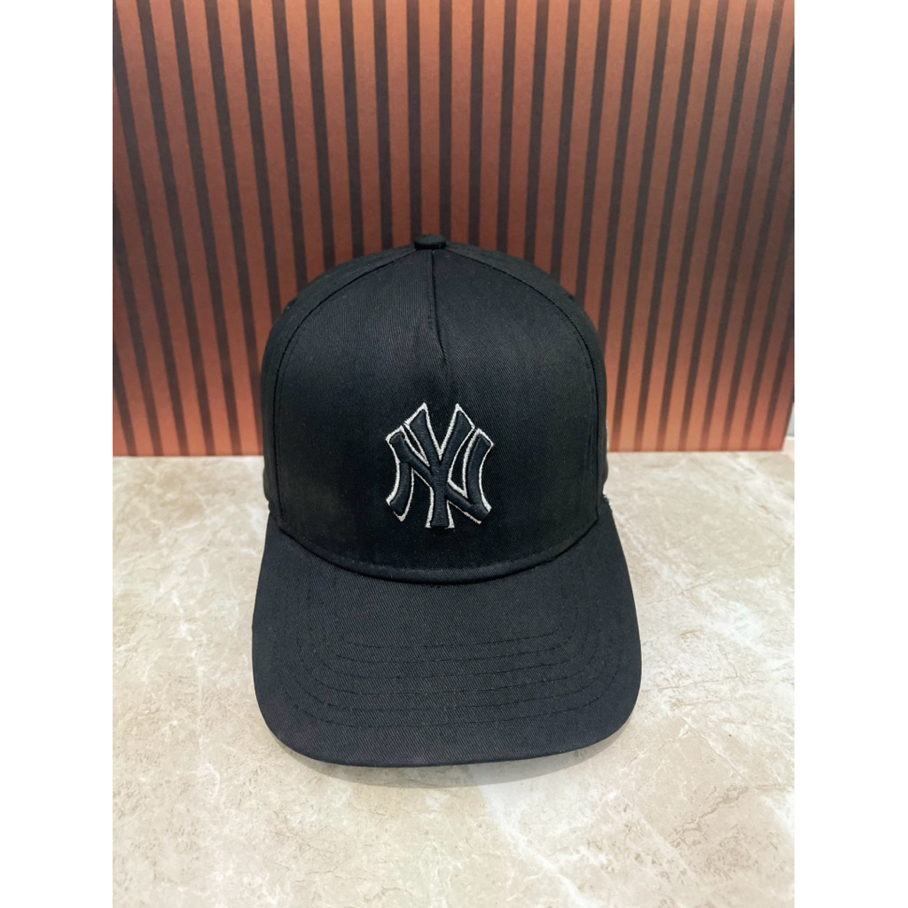 Topi new era - setelan