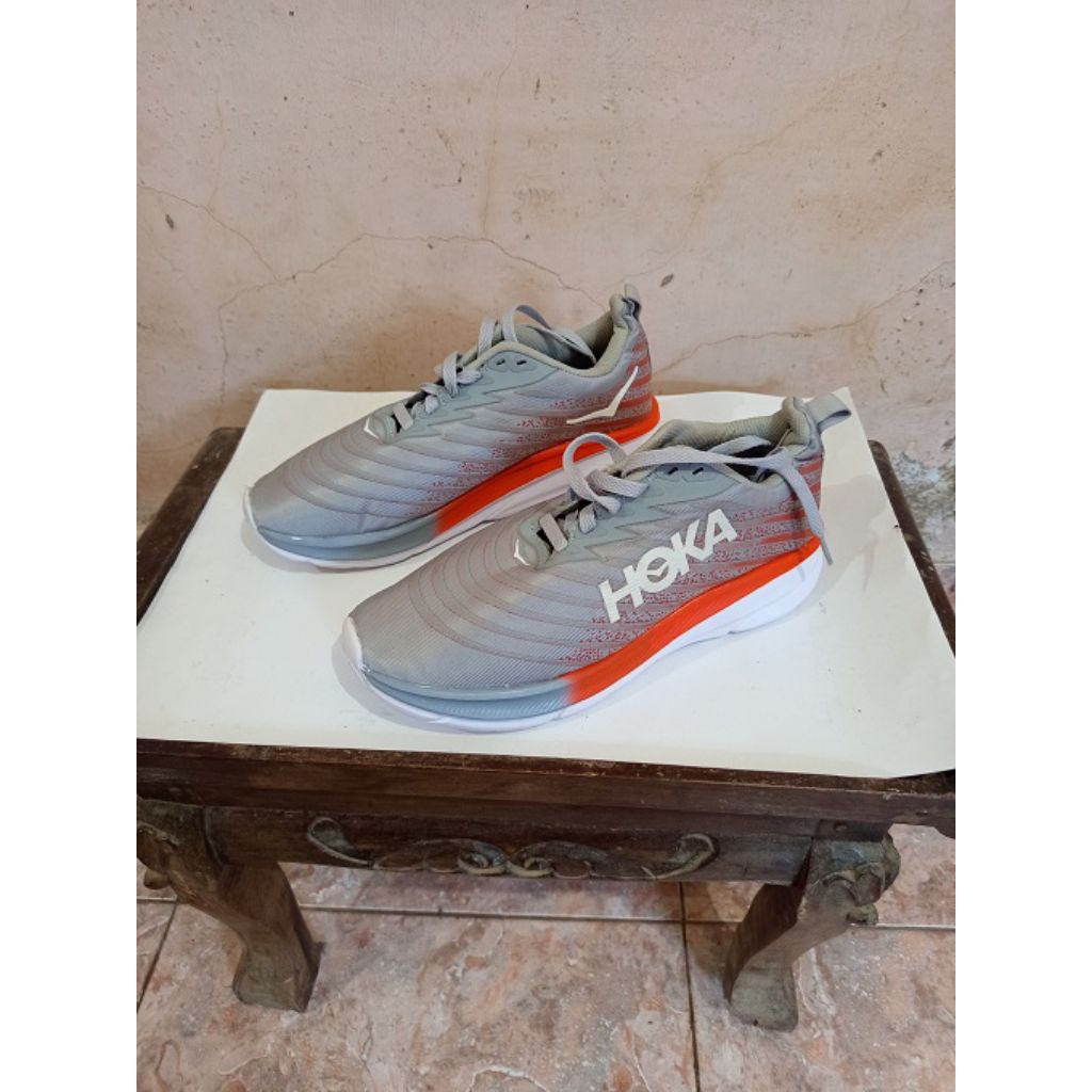 Hoka Mach 5